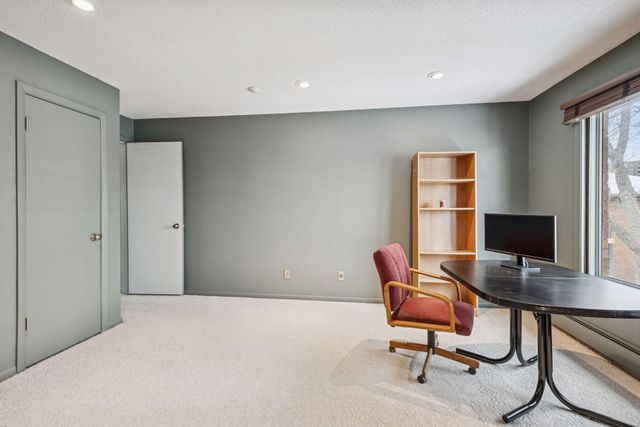 7320 York Avenue S 2112, Edina, MN 55435