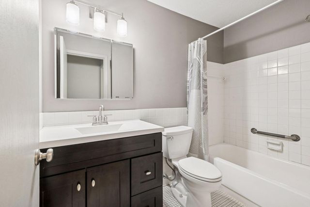 7320 York Avenue S 2112, Edina, MN 55435