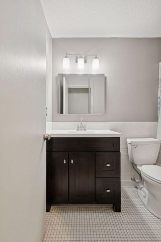 7320 York Avenue S 2112, Edina, MN 55435