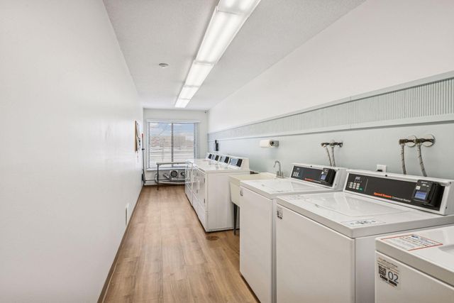 7320 York Avenue S 2112, Edina, MN 55435