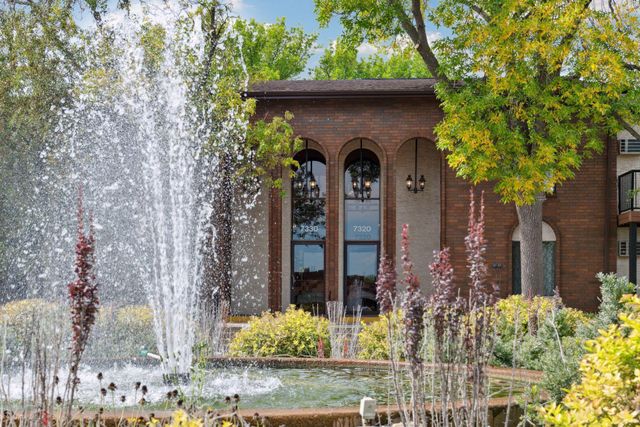 7320 York Avenue S 2112, Edina, MN 55435