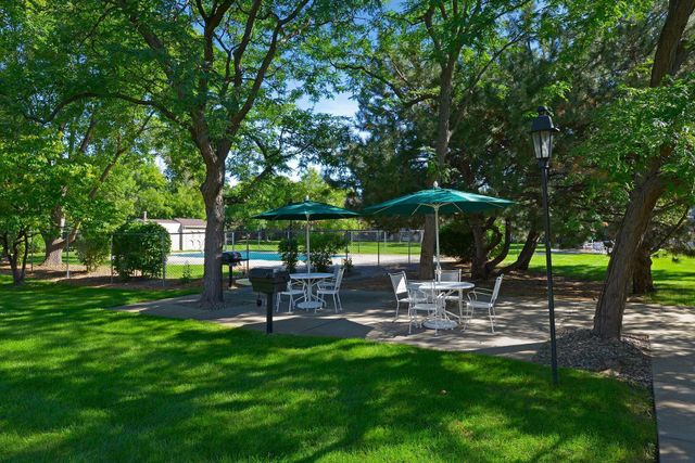 7320 York Avenue S 2112, Edina, MN 55435