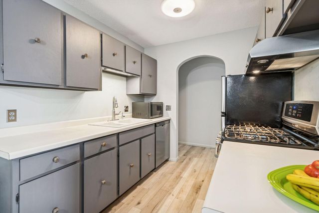 7320 York Avenue S 2112, Edina, MN 55435