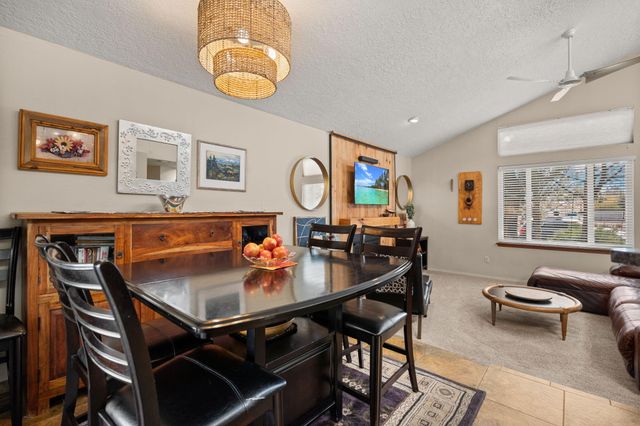 5501 Kachina Street NW, Albuquerque, NM 87120