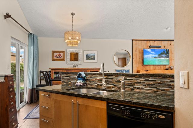 5501 Kachina Street NW, Albuquerque, NM 87120