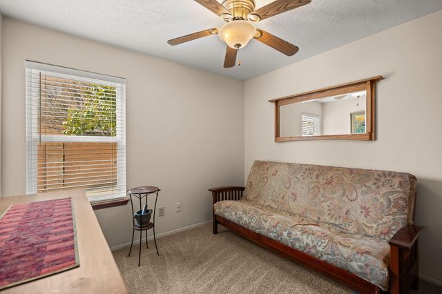 5501 Kachina Street NW, Albuquerque, NM 87120