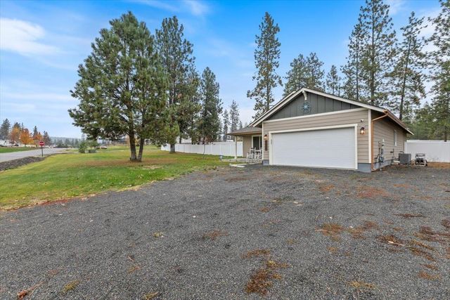 6318 Jenna Dr, Nine Mile Falls, WA 99026