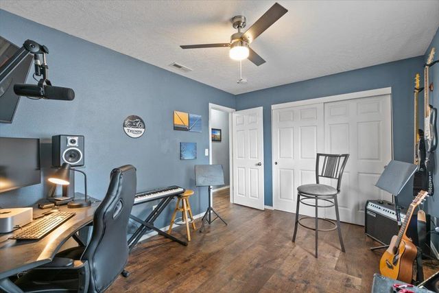 6318 Jenna Dr, Nine Mile Falls, WA 99026