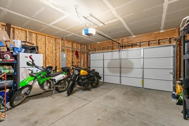 6318 Jenna Dr, Nine Mile Falls, WA 99026