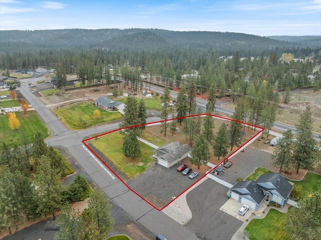 6318 Jenna Dr, Nine Mile Falls, WA 99026