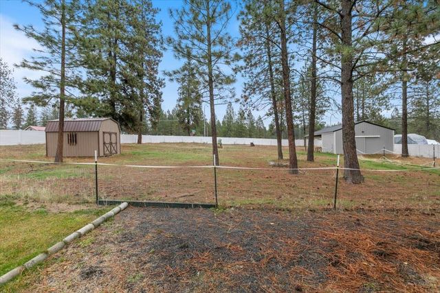 6318 Jenna Dr, Nine Mile Falls, WA 99026