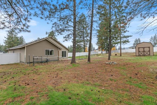 6318 Jenna Dr, Nine Mile Falls, WA 99026