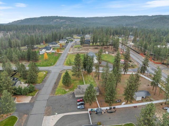 6318 Jenna Dr, Nine Mile Falls, WA 99026