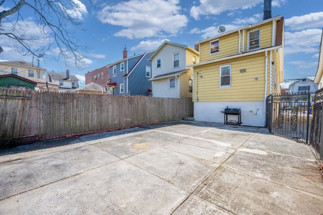 4416 Bruner Avenue HOUSE, New York City, NY 10466