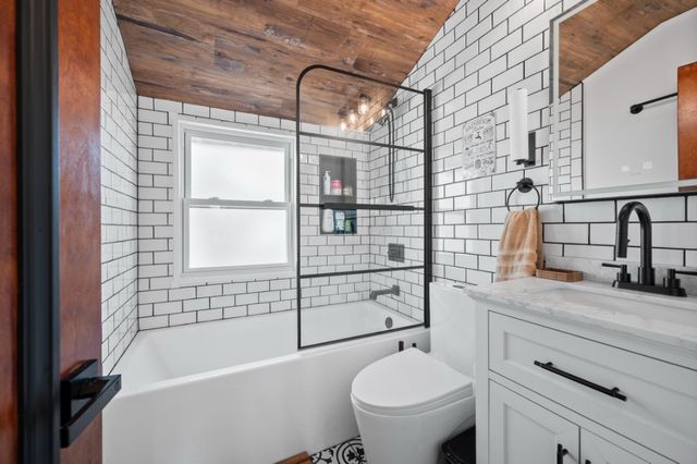 4416 Bruner Avenue HOUSE, New York City, NY 10466