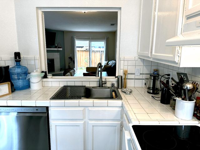 1608 Wren Place, Santa Cruz, CA 95062