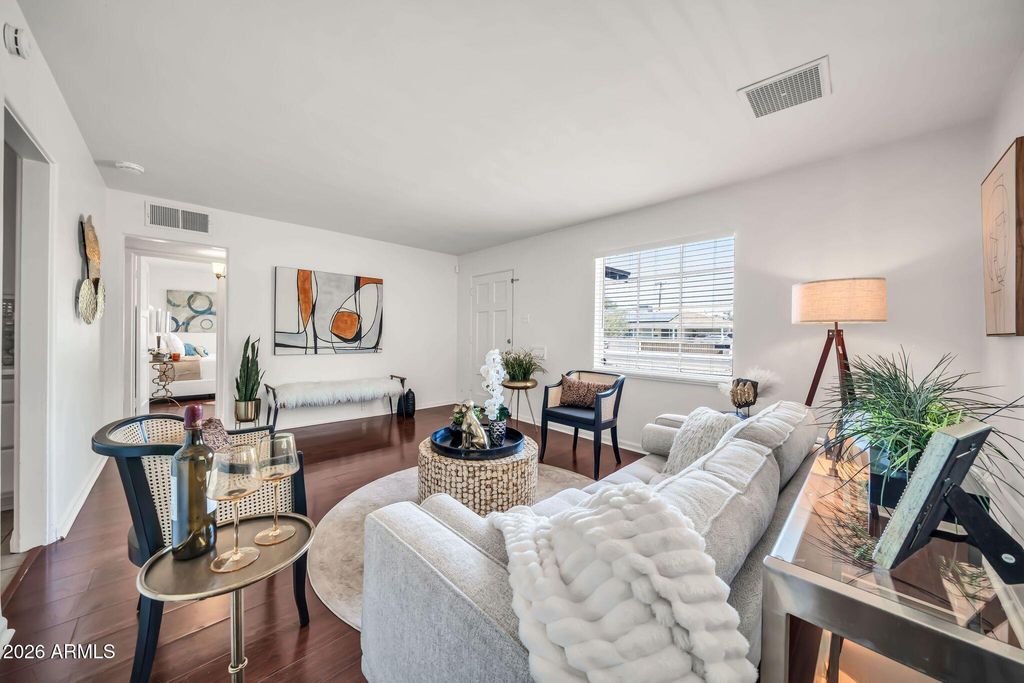 2221 W CLARENDON Avenue W, Phoenix, AZ 85015 — photo 4