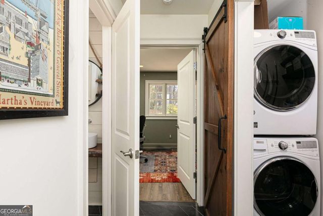 2631 Brown Circle SE, Smyrna, GA 30080