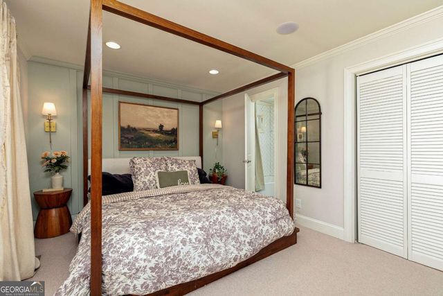 2631 Brown Circle SE, Smyrna, GA 30080