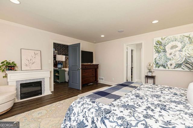 2631 Brown Circle SE, Smyrna, GA 30080