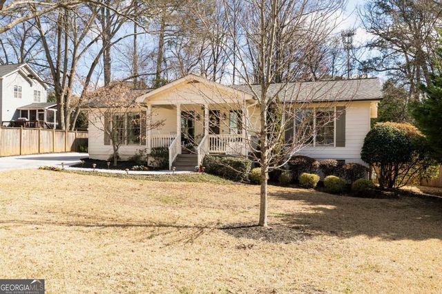 2631 Brown Circle SE, Smyrna, GA 30080