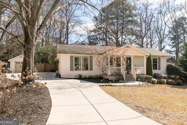 2631 Brown Circle SE, Smyrna, GA 30080