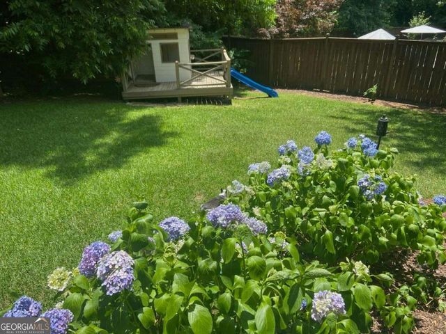 2631 Brown Circle SE, Smyrna, GA 30080