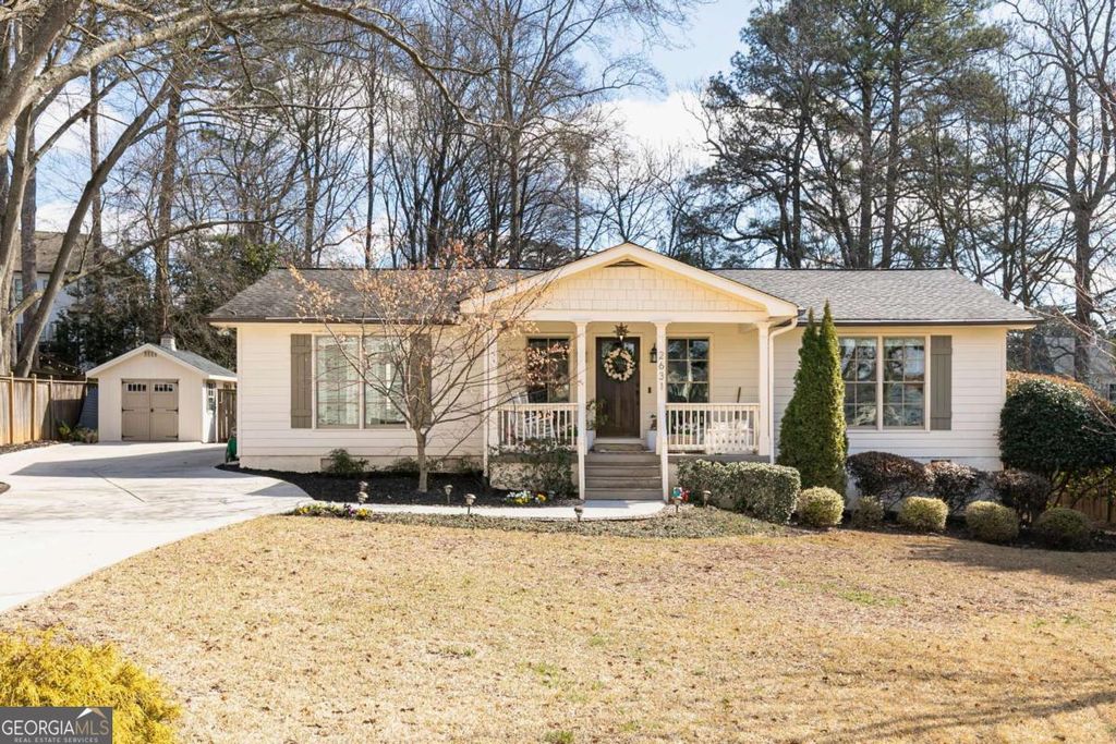 2631 Brown Circle SE, Smyrna, GA 30080