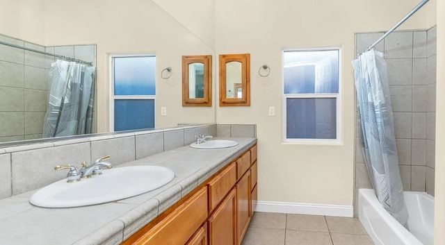 9813 Fitzgerald, Bakersfield, CA 93311