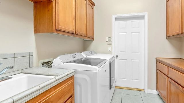 9813 Fitzgerald, Bakersfield, CA 93311