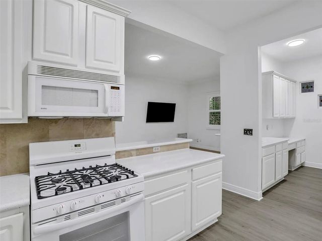 148 S THORNTON AVENUE, Orlando, FL 32801