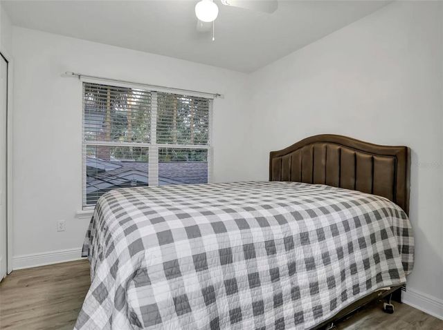 148 S THORNTON AVENUE, Orlando, FL 32801