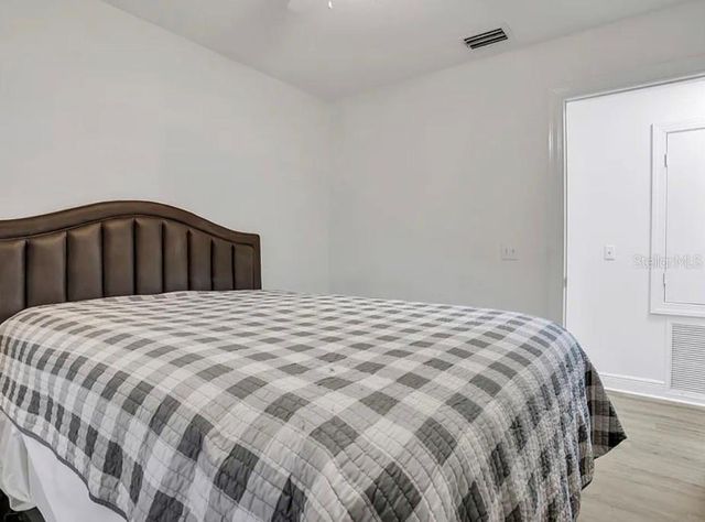 148 S THORNTON AVENUE, Orlando, FL 32801