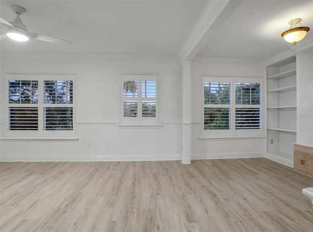 148 S THORNTON AVENUE, Orlando, FL 32801