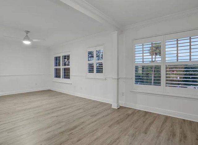 148 S THORNTON AVENUE, Orlando, FL 32801