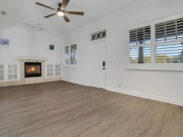 148 S THORNTON AVENUE, Orlando, FL 32801