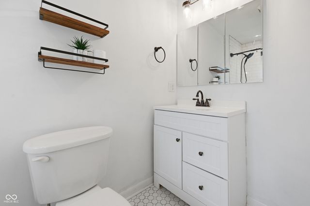 1609 Kessler Boulevard East, Indianapolis, IN 46220