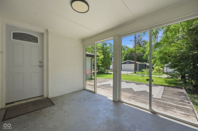 1609 Kessler Boulevard East, Indianapolis, IN 46220