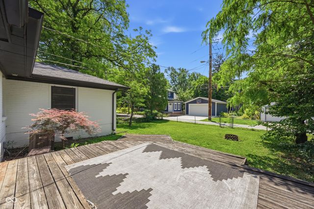 1609 Kessler Boulevard East, Indianapolis, IN 46220