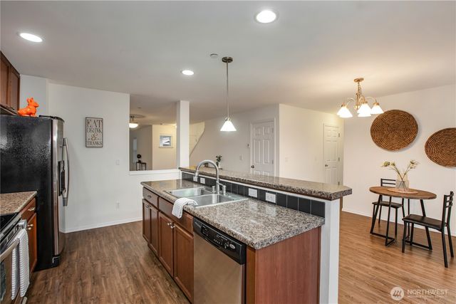 1179 Swan Loop, Dupont, WA 98327