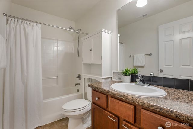 1179 Swan Loop, Dupont, WA 98327