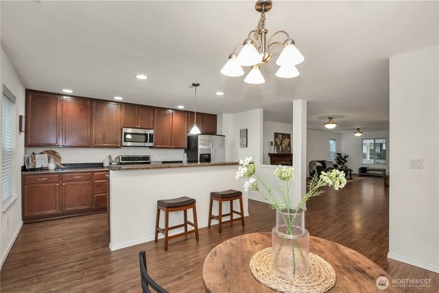 1179 Swan Loop, Dupont, WA 98327