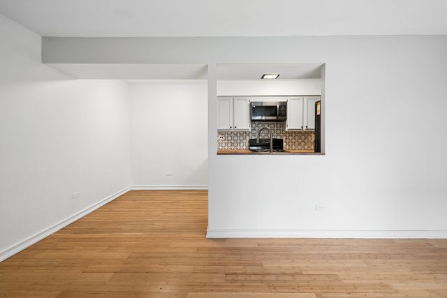 1229 Nova Court 1229, Wheeling, IL 60090