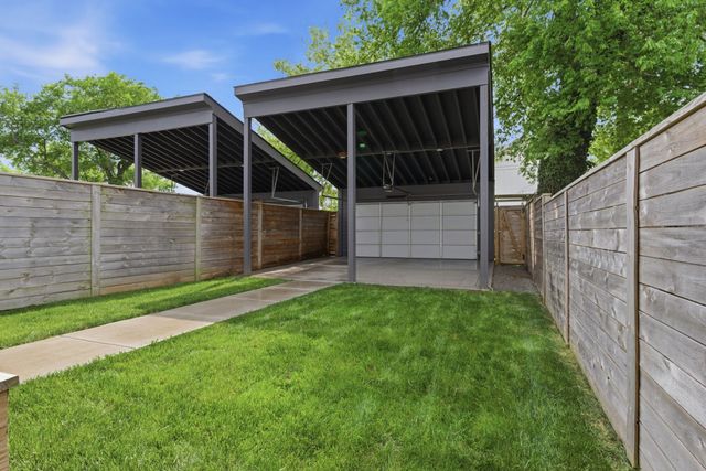 1815B 14th Ave, N, Nashville, TN 37208