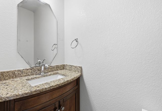 1689 Amberwood LOOP, Kyle, TX 78640