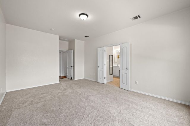 1689 Amberwood LOOP, Kyle, TX 78640