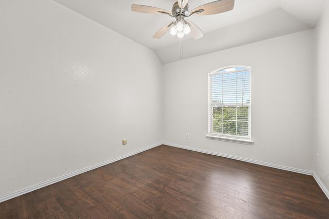 1689 Amberwood LOOP, Kyle, TX 78640