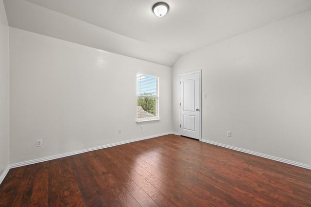 1689 Amberwood LOOP, Kyle, TX 78640