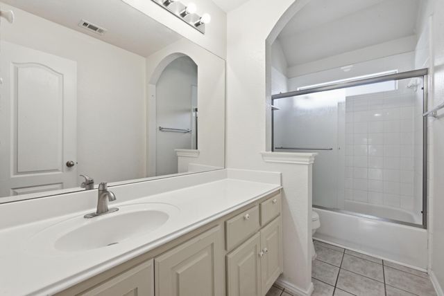 1689 Amberwood LOOP, Kyle, TX 78640