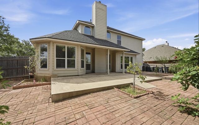 1689 Amberwood LOOP, Kyle, TX 78640